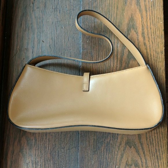 Guess camel purse - Picture 2 of 6